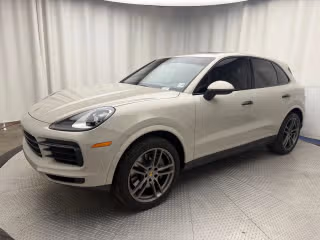 2020 Porsche Cayenne S's photo