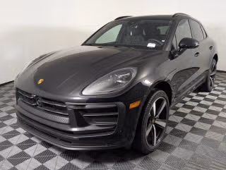 2026 Porsche Macan's photo