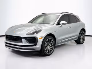 2026 Porsche Macan's photo