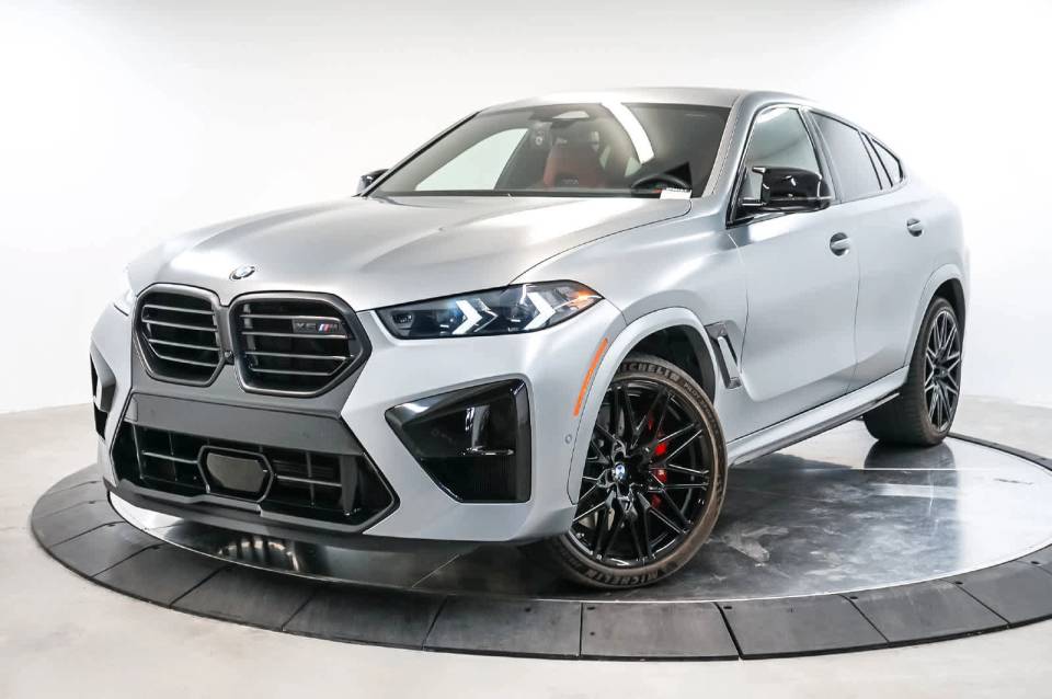 2025 BMW X6 M