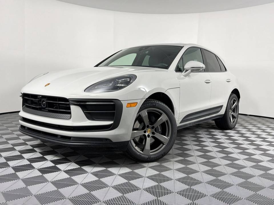 2026 Porsche Macan