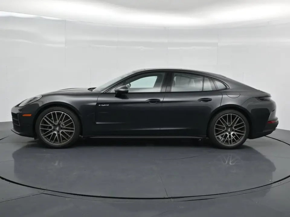 2026 Porsche Panamera 4 E-Hybrid - Photo 15