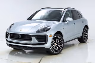 2026 Porsche Macan's photo