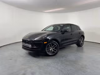 2025 Porsche Macan's photo