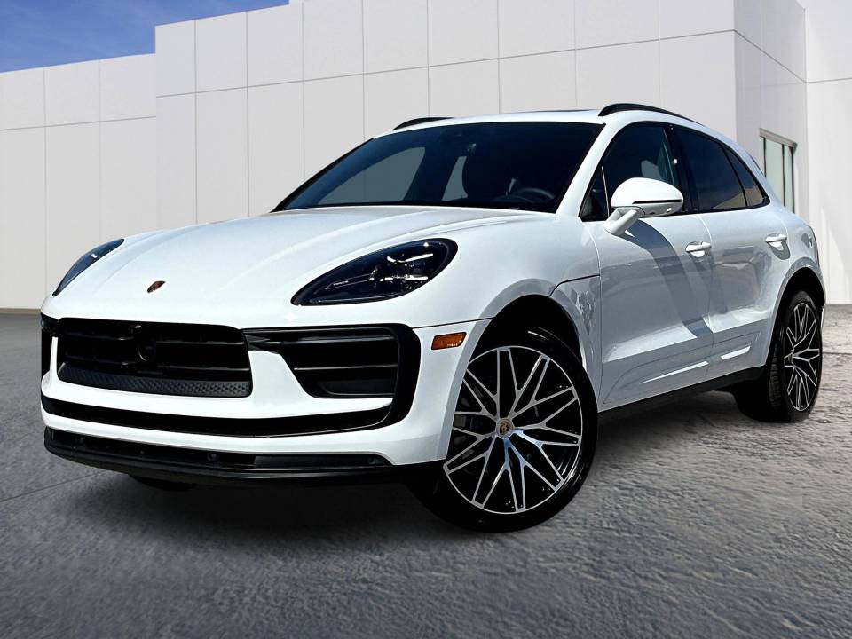 2026 Porsche Macan Base