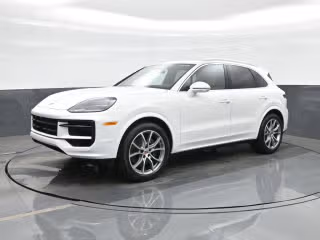 2026 Porsche Cayenne -'s photo