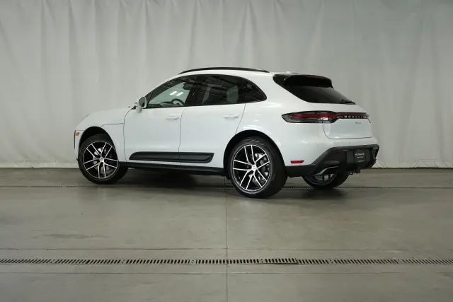 2025 Porsche Macan Base - Photo 22