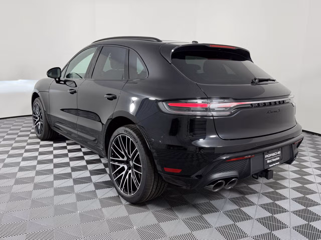 2026 Porsche Macan S - Photo 20