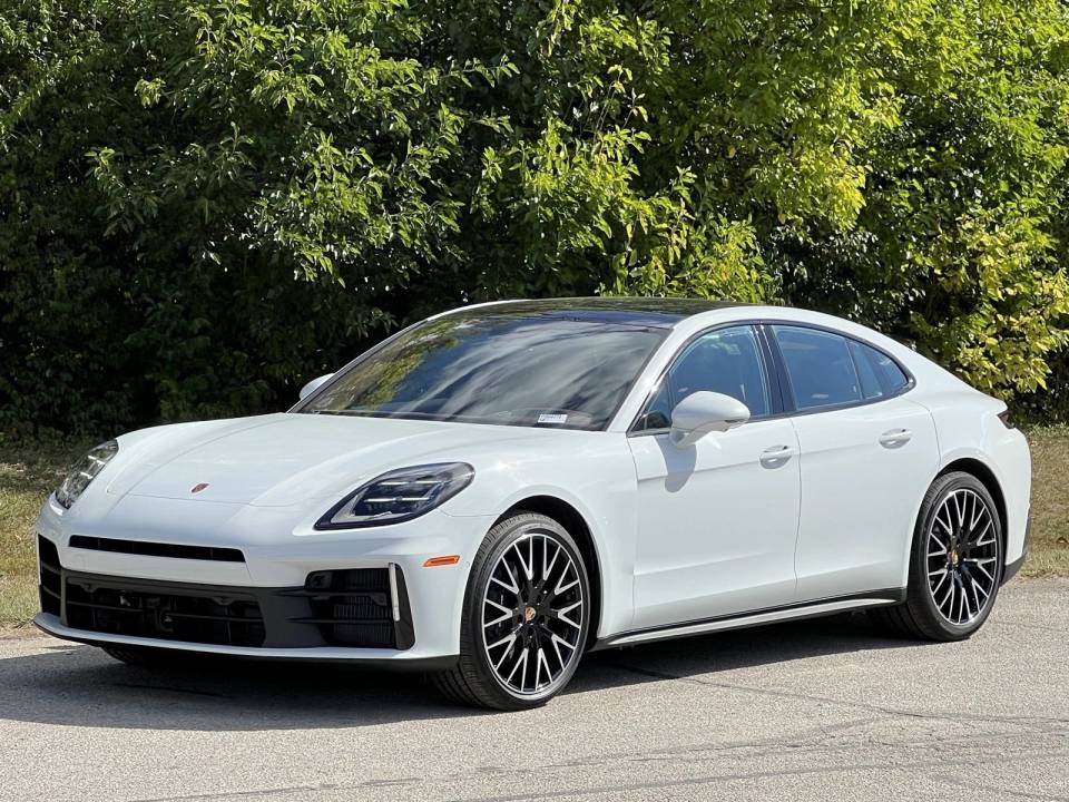 2026 Porsche Panamera