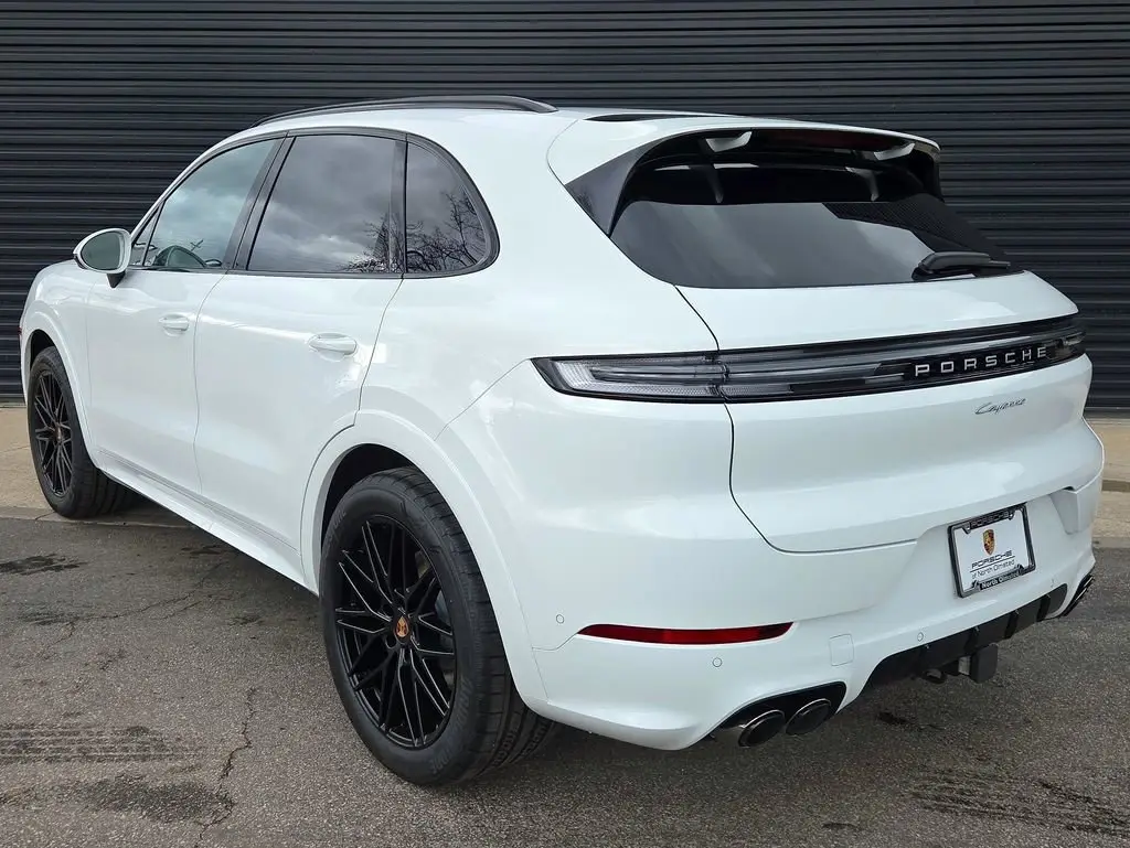 2026 Porsche Cayenne Base - Photo 24