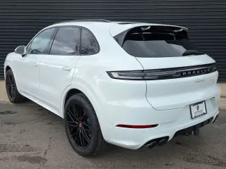 2026 Porsche Cayenne Base - Photo 21