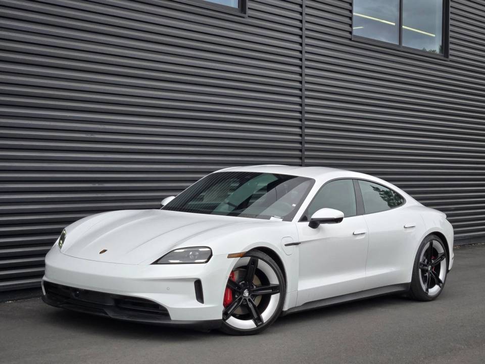 2025 Porsche Taycan S