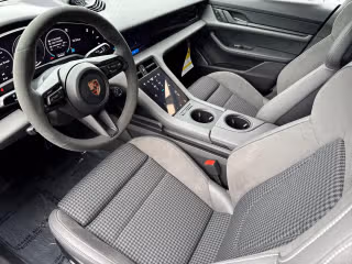 2026 Porsche Taycan GTS - Photo 25
