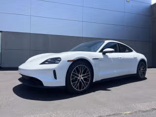 2025 Porsche Taycan -'s photo
