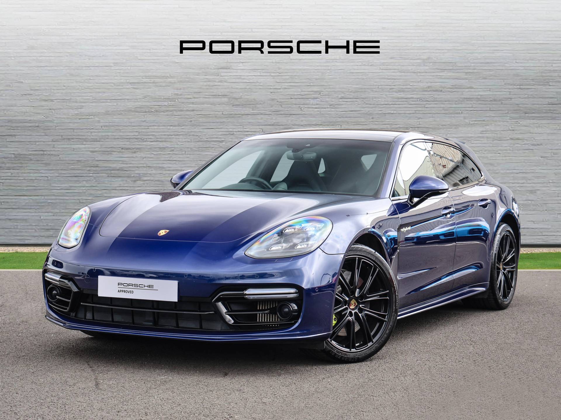 Panamera 4 E-Hybrid Sport Turismo, photo 2 of 29