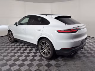 2023 Porsche Cayenne Coup 17