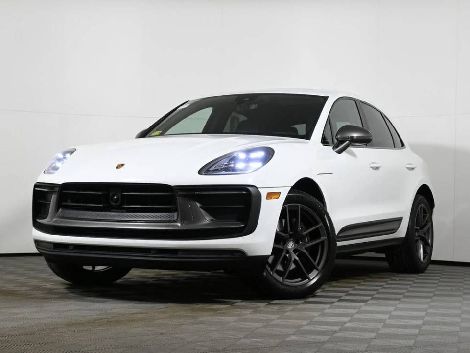 2023 Porsche Macan T