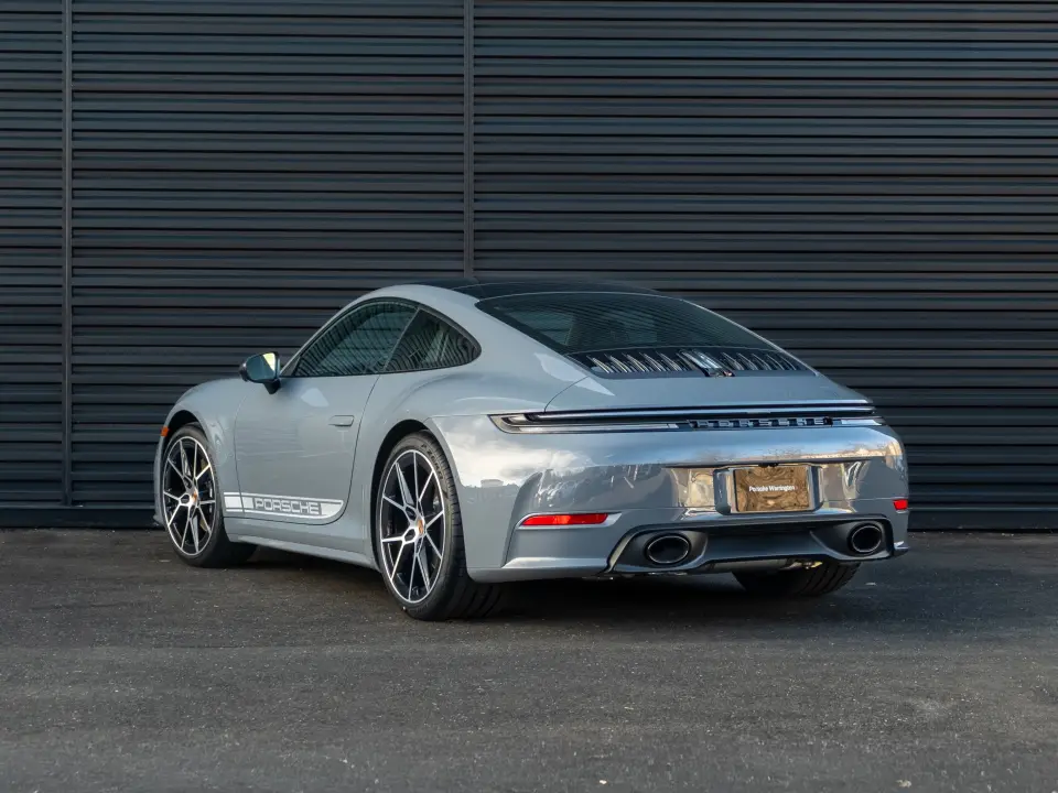 2026 Porsche 911 - Photo 23
