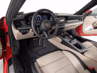 2025 Porsche 911 - Photo 25