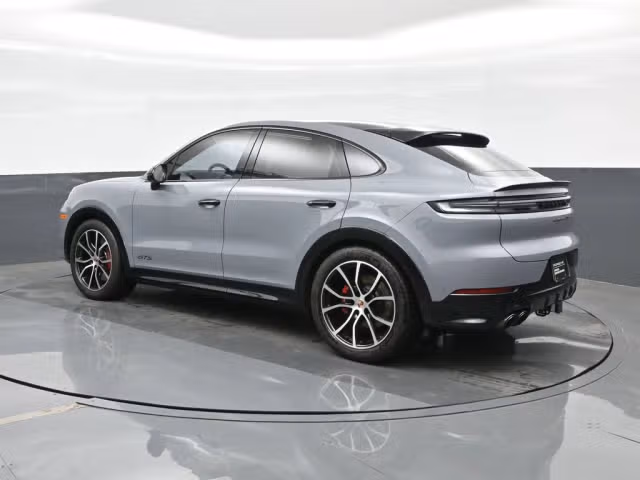 2025 Porsche Cayenne Coup GTS - Photo 18