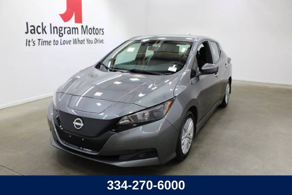 2025 Nissan Leaf S