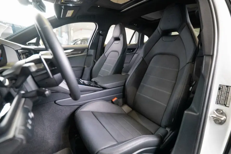 2026 Porsche Panamera Base - Photo 39