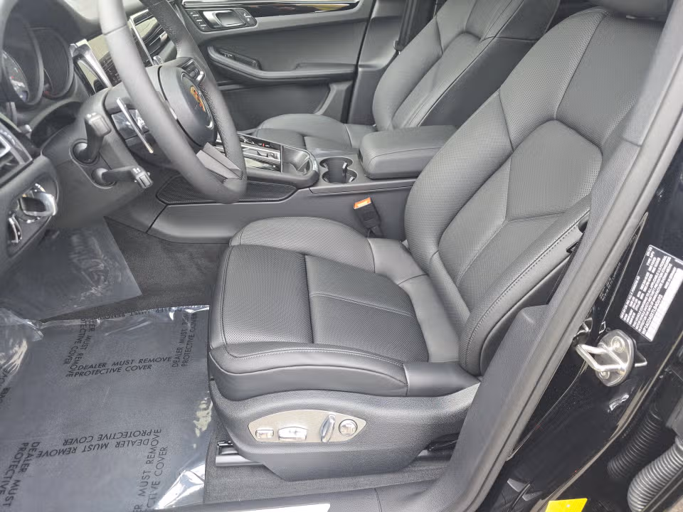 2026 Porsche Macan S - Photo 35