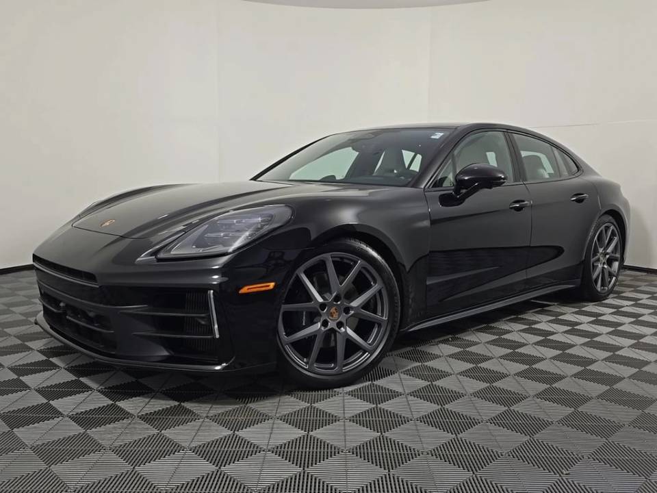 2026 Porsche Panamera