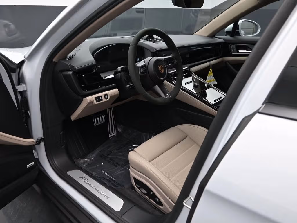 2025 Porsche Panamera Base - Photo 28