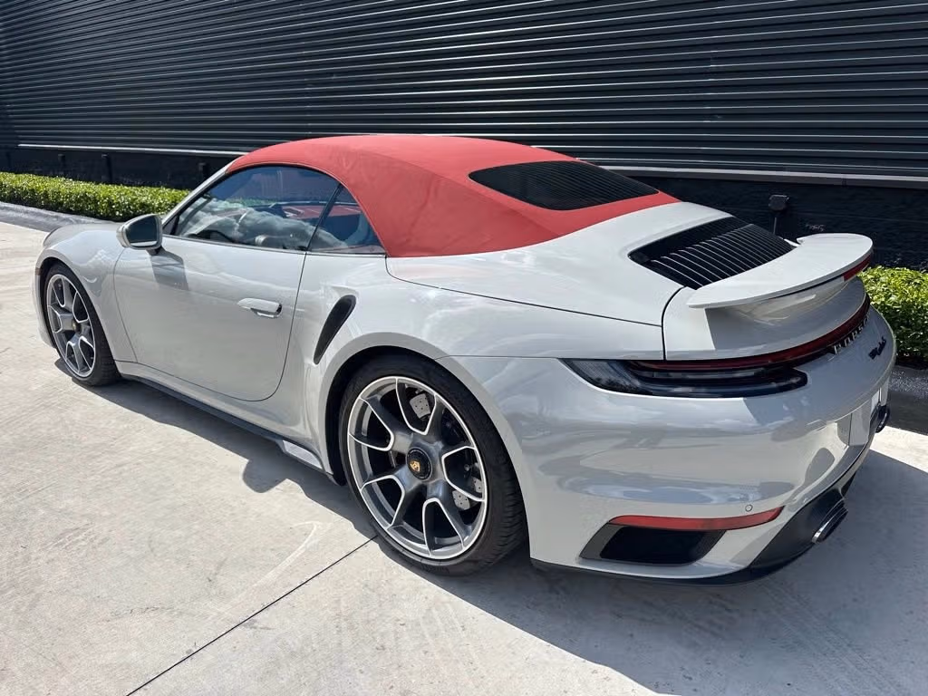 2021 Porsche 911 Turbo S - Photo 20