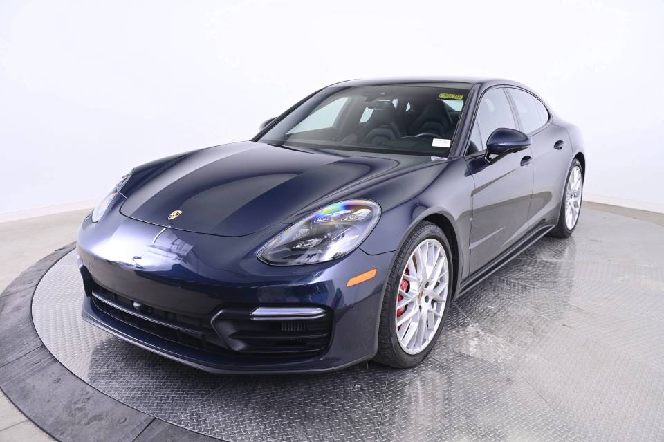 2020 Porsche Panamera GTS