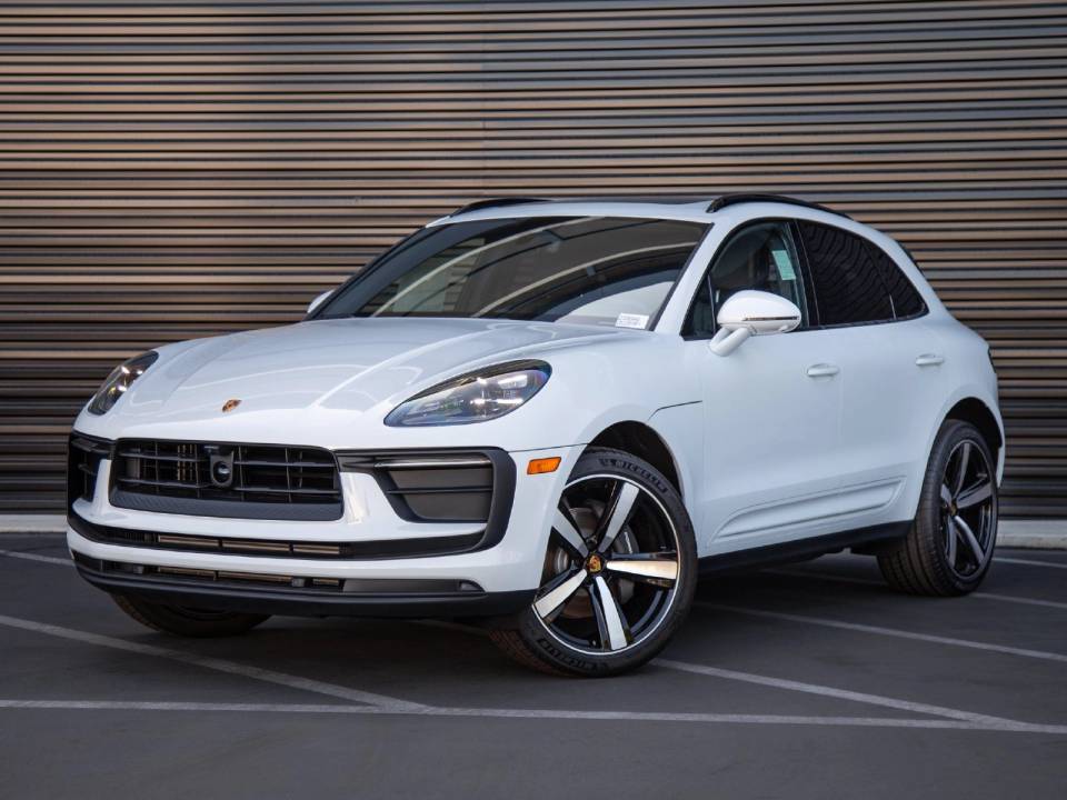 2026 Porsche Macan