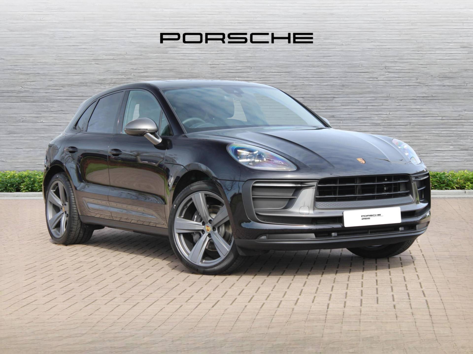 Macan T, photo 1 of 41