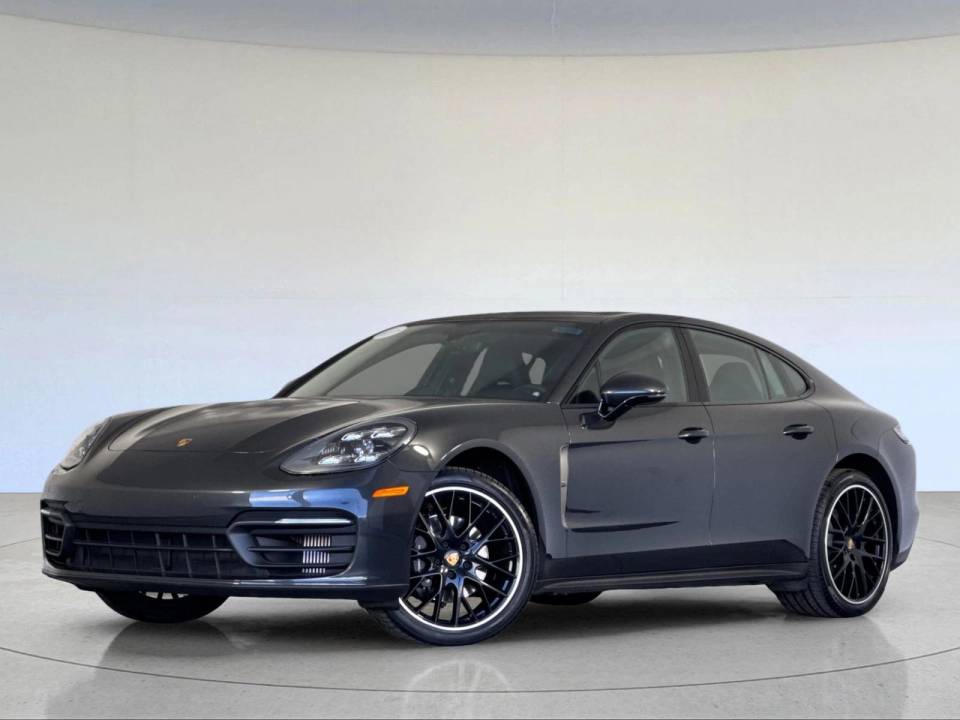 2022 Porsche Panamera Platinum Edition