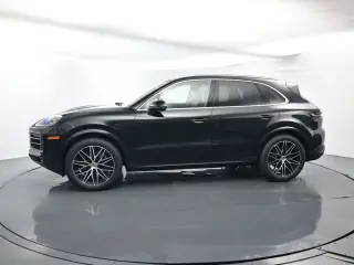 2025 Porsche Cayenne Base - Photo 13