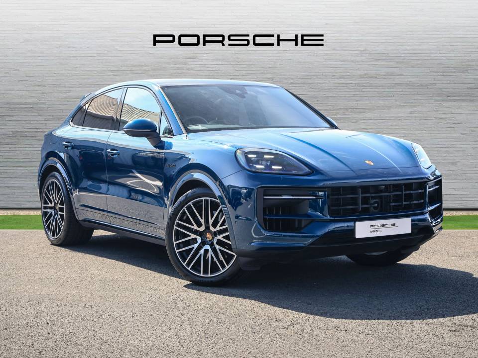 2024 PORSCHE CAYENNE