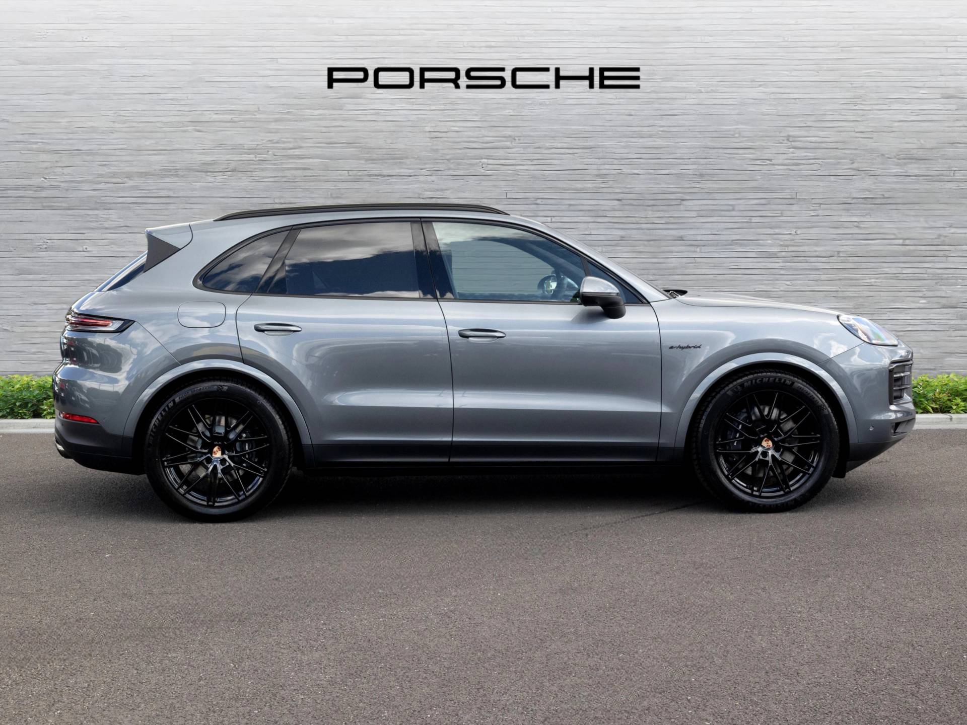Cayenne E-Hybrid, photo 2 of 73
