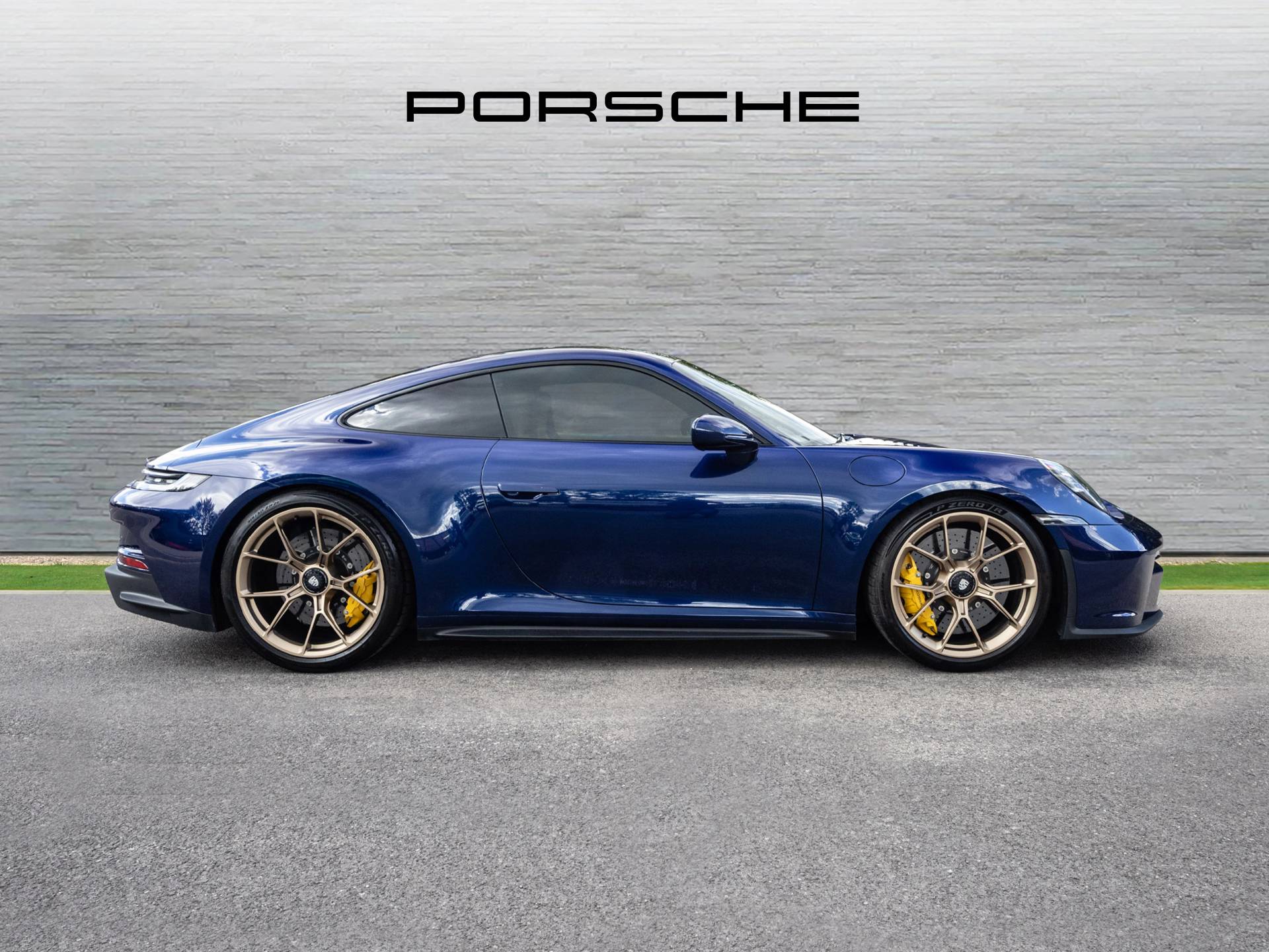911 GT3 Touring, photo 2 of 43