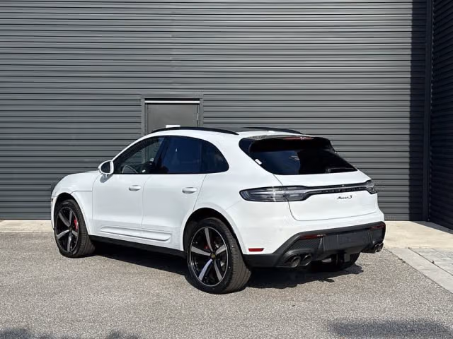2026 Porsche Macan S - Photo 18