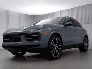 2026 Porsche Cayenne S's photo