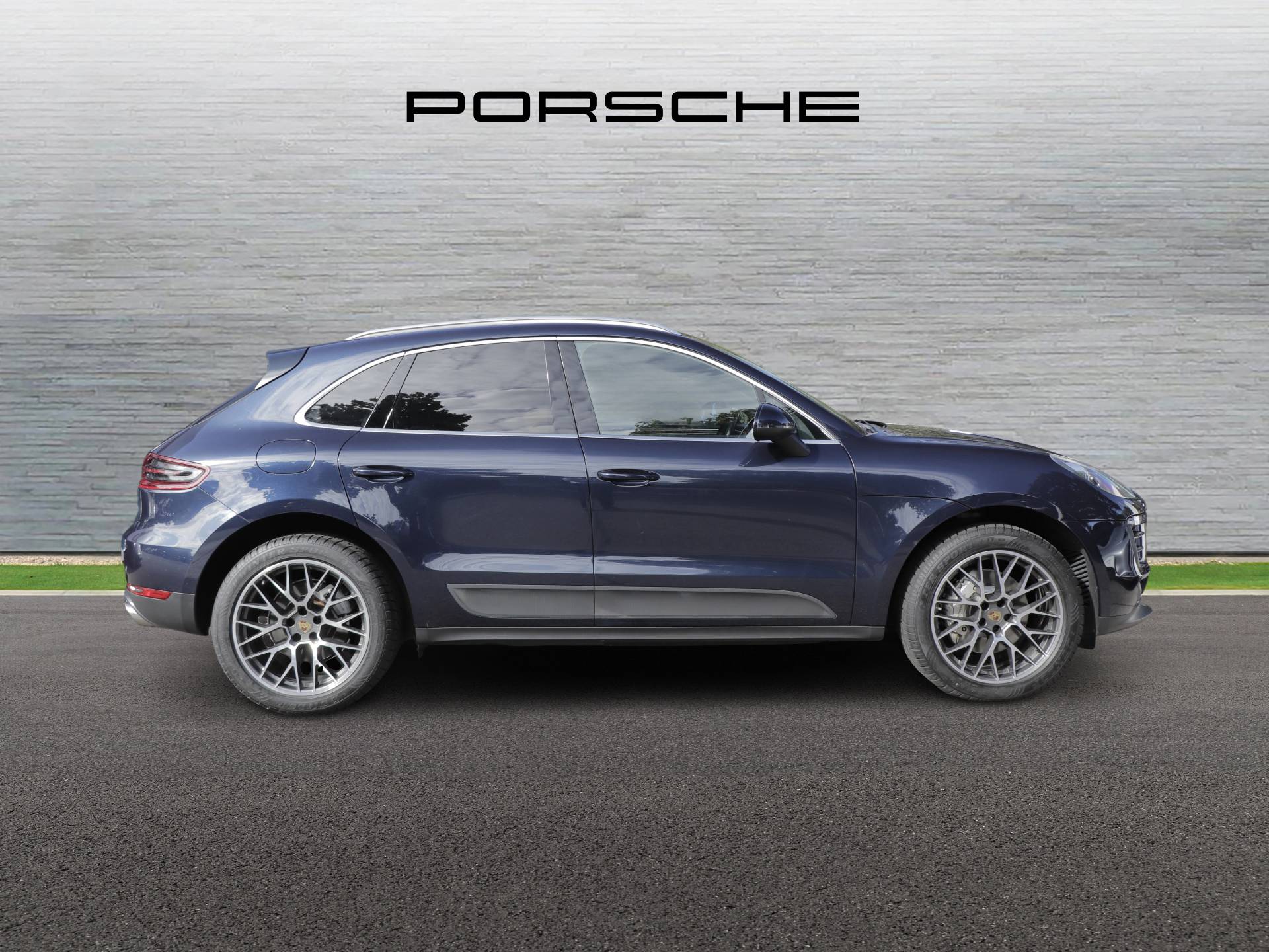 Macan S, photo 2 of 44
