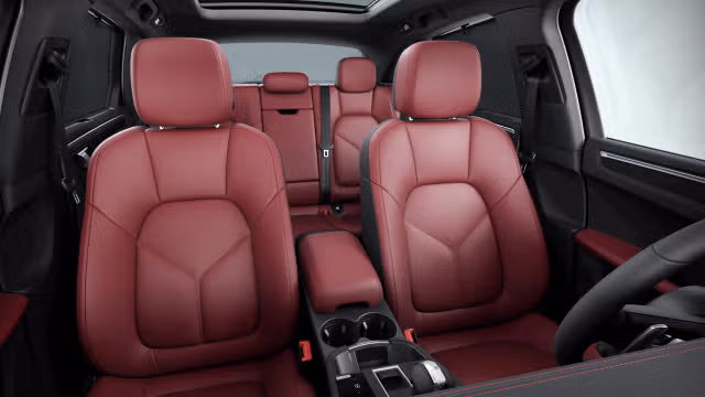 2026 Porsche Macan - Photo 34