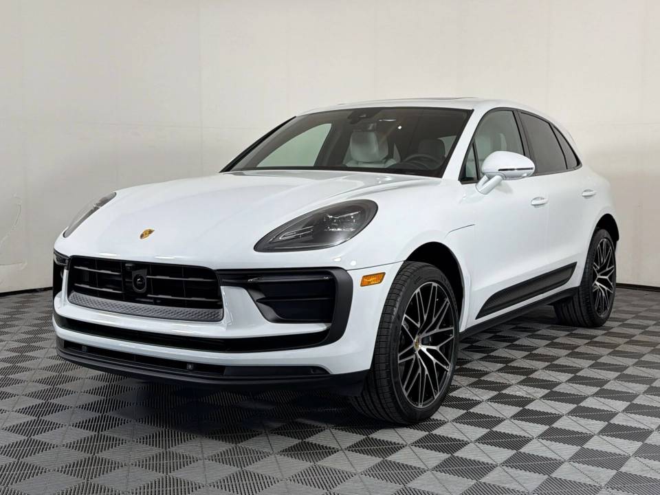 2026 Porsche Macan