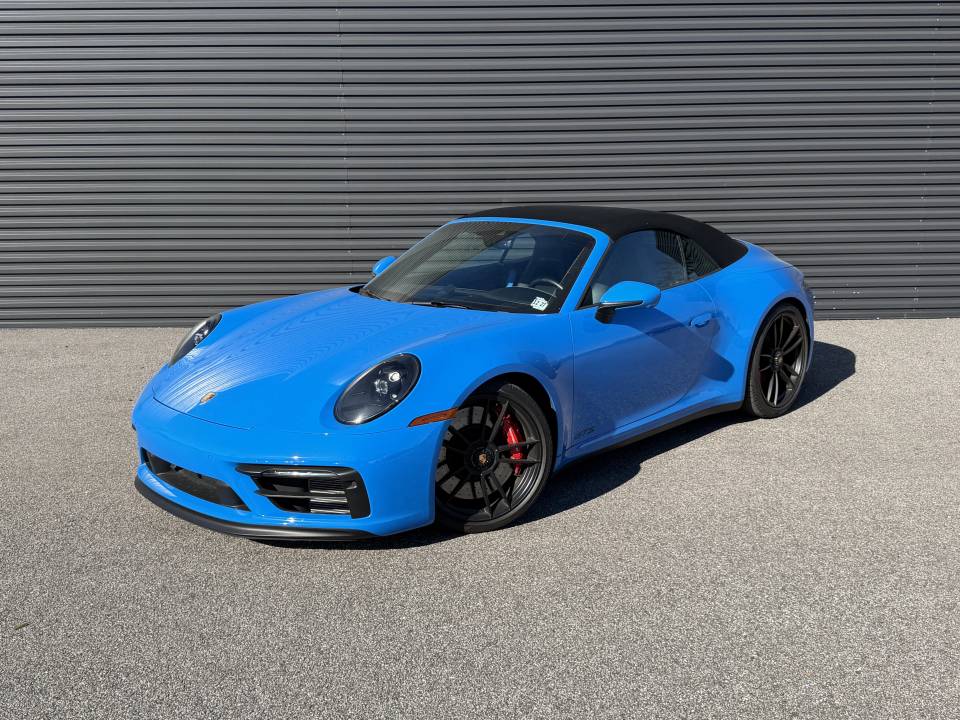 2023 Porsche 911 GTS