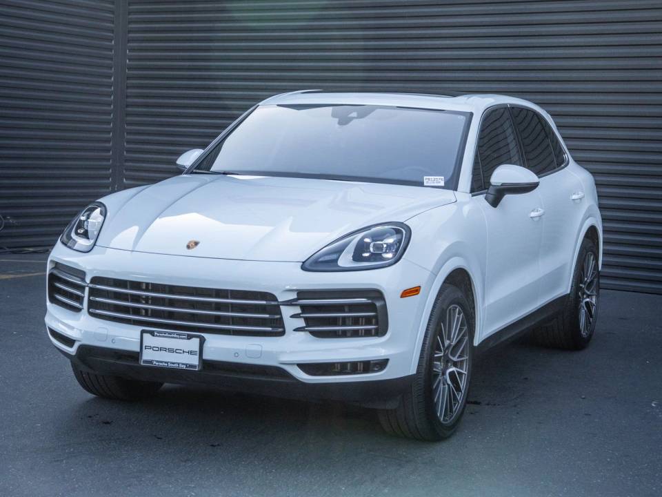 2023 Porsche Cayenne Base