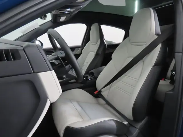 2026 Porsche Cayenne Coup S E-Hybrid - Photo 38