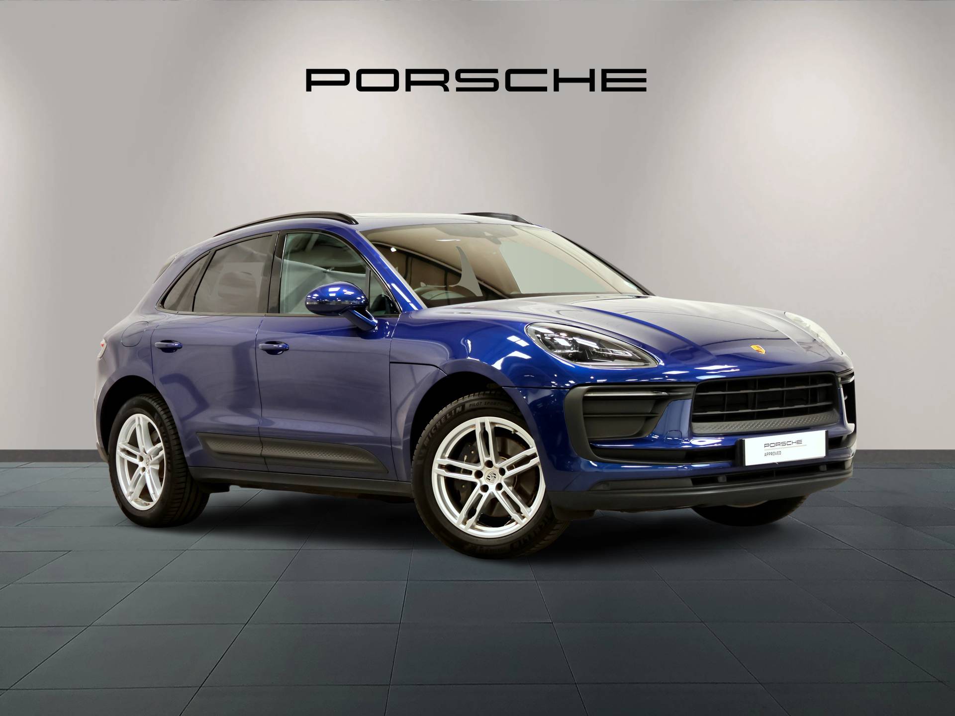 Macan, photo 1 of 28
