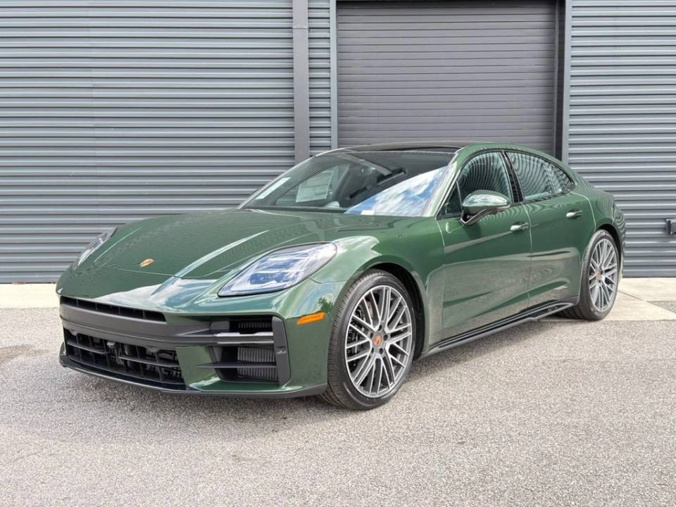 2026 Porsche Panamera