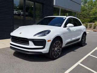 2026 Porsche Macan's photo