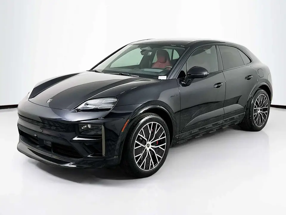 2025 Porsche Macan Turbo Electric - Photo 7